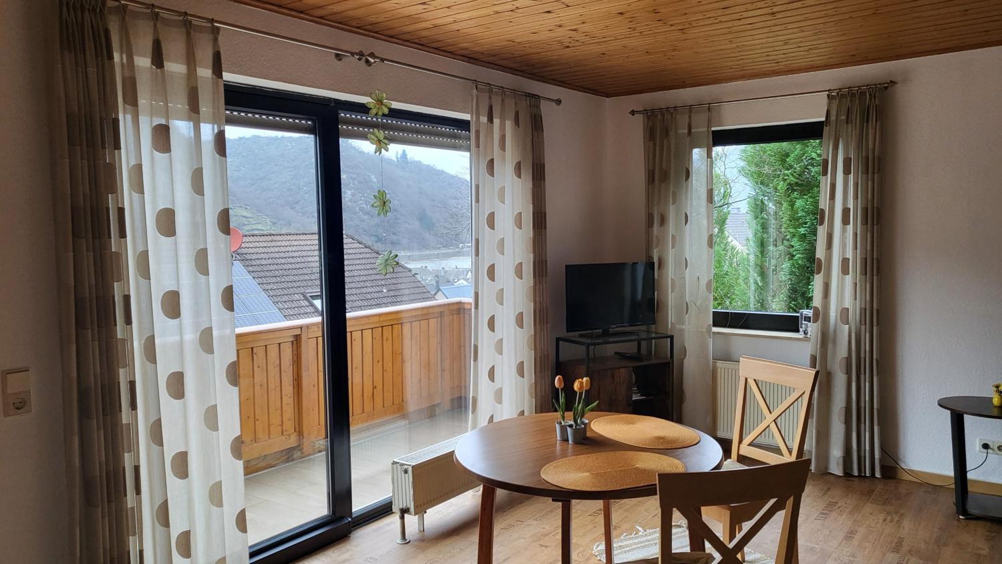 Ferienwohnung Zum Rheinblick Kestert Екстериор снимка